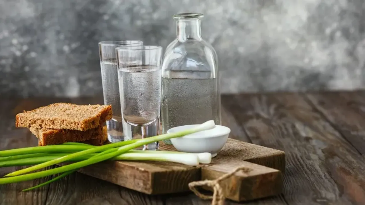 Хирург сообщил, что злоупотребление водкой провоцирует у мужчин ...