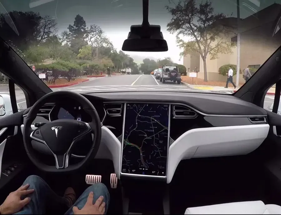 Фото: https://www.tesla.com