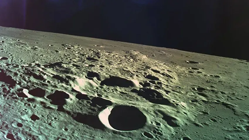Nature Astronomy: в доставленных на Землю лунных породах нашли экзотический материал