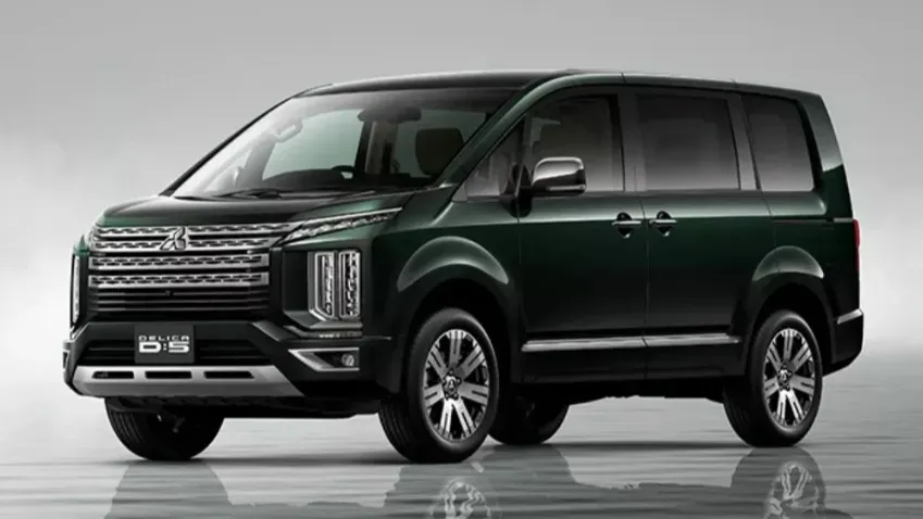 В России стали продавать легендарный Mitsubishi Delica нового поколения
