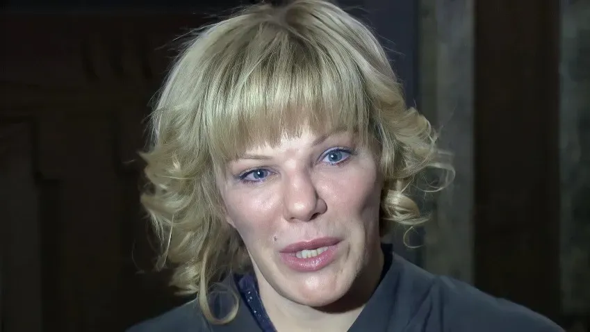 KP.RU: Захарова вспомнила, как Абдулов напугал ее «до смерти» на съемках фильма