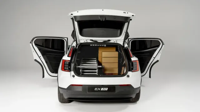 Volvo представила электрический кроссовер EX30 Cargo для малого бизнеса Volvo представила электрический кроссовер EX30 Cargo для малого бизнеса