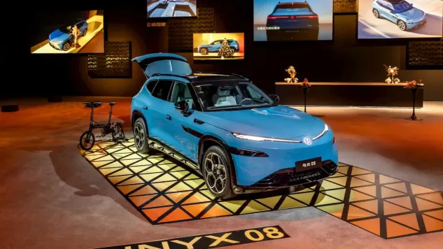 Volkswagen запустила в Китае электрический кроссовер ID.UNYX 08