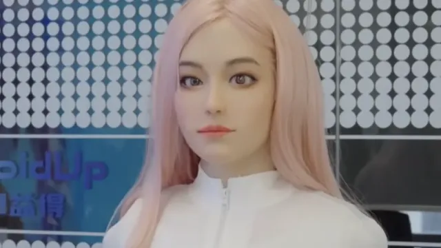 Китайская компания DroidUp представила гуманоидного робота Moya