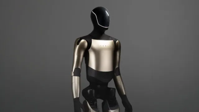 Tesla делает ставку на роботакси и выпуск гуманоида Optimus