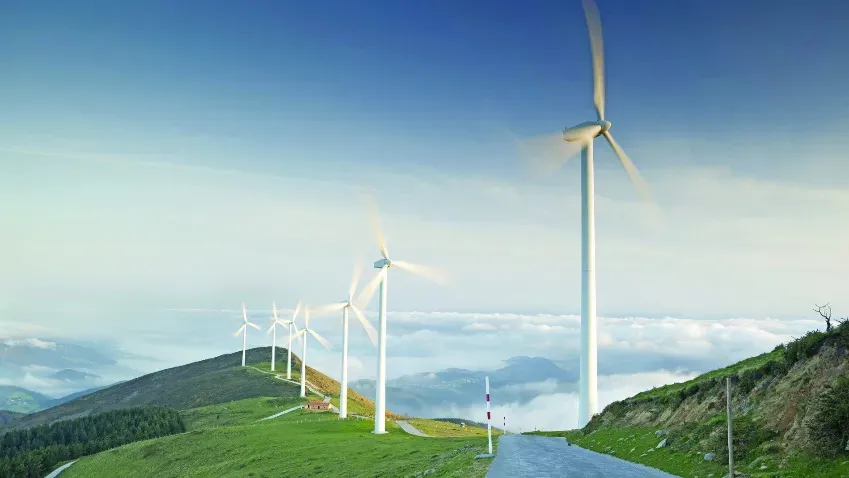 В Швейцарии установят солнечные панели на нерабочие лопасти ветряных турбин
