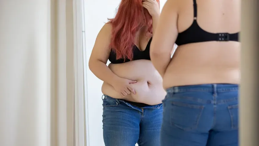 Ученые выявили большой риск ожирения у женщин с низким и средним уровнем дохода