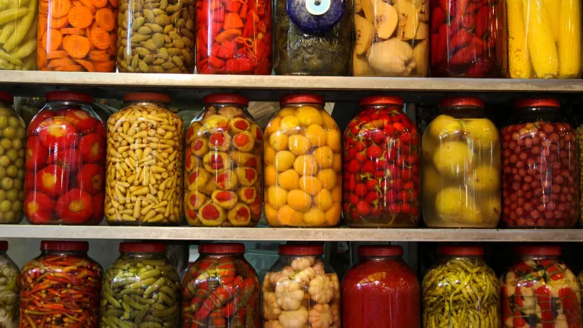 Врач-диетолог Королёва: консервированные овощи могут спровоцировать рак