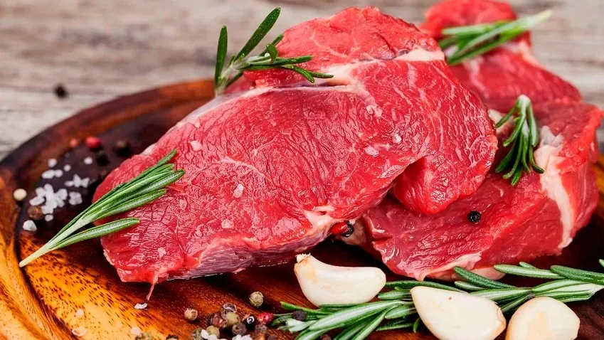 Потребление красного мяса повышает риск сердечно-сосудистых заболеваний и диабета