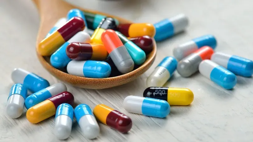 Антибиотики при ОРВИ увеличивают вдвое риск смерти в течение 30 дней после назначения