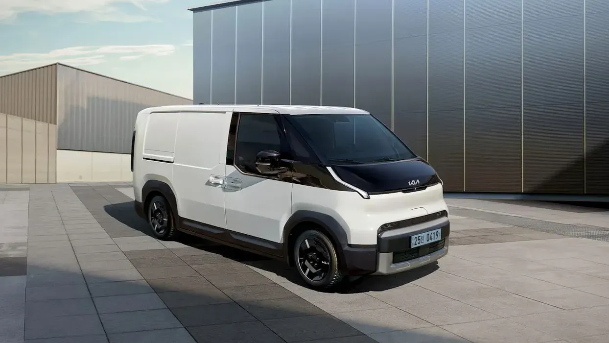 Kia показала электрический фургон с запасом хода до 358 км