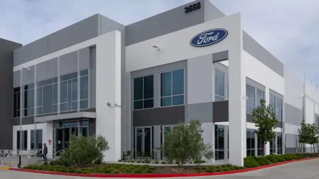 Новый центр Ford объединяет инженеров Tesla и Apple для разработки электромобилей