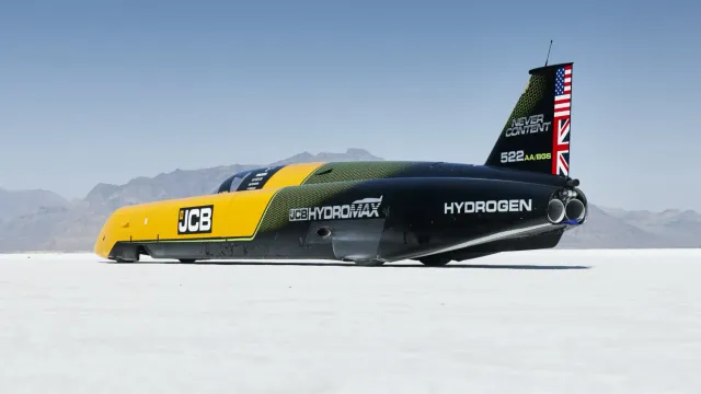 Водородный болид JCB Hydromax установил рекорд скорости в 653 км в час