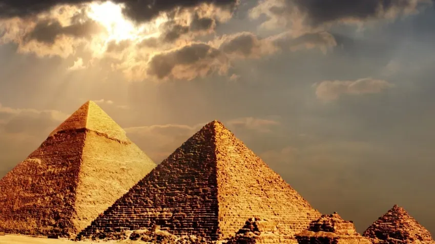 Ученые считают, что большой сфинкс Египта был сформирован не полностью людьми