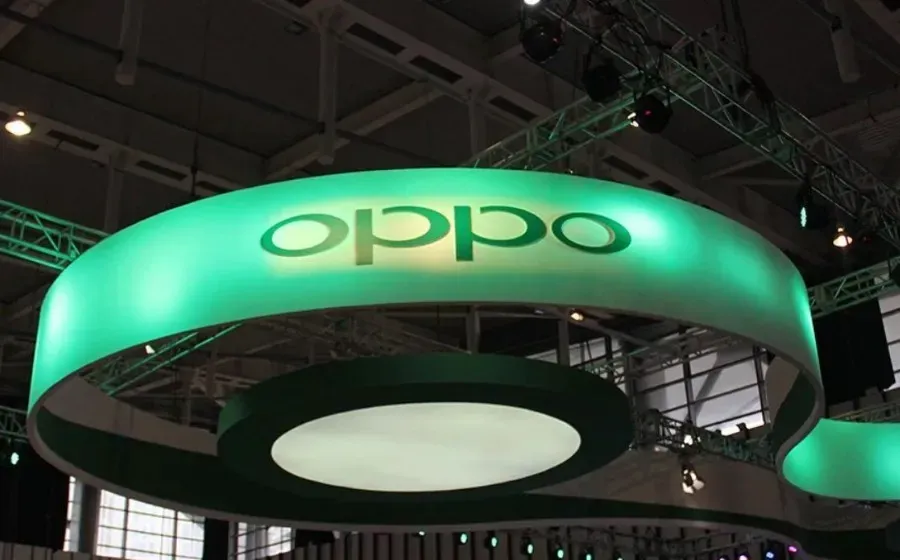 Компания Oppo представила в Индии бюджетный смартфон A17k в двух цветовых вариациях