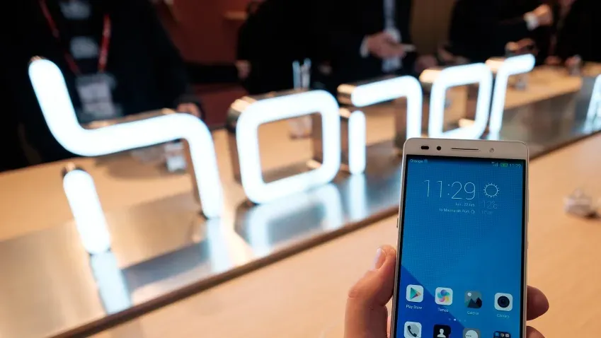 На сайте компании Honor идёт загадочный обратный отсчёт до 19 часов 30 марта