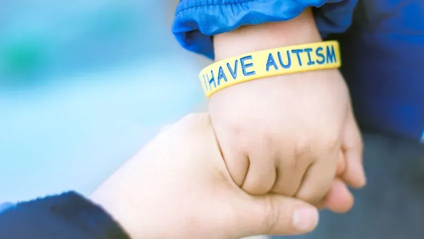 JAMA Network Open: основанная на совместном внимании система ИИ помогает выявить аутизм