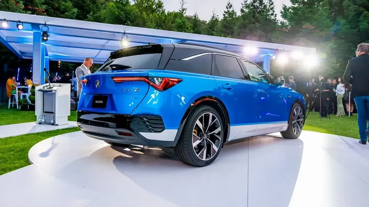 Acura ZDX снят с производства и не вернётся в новом модельном году