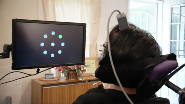 Учёные создали интерфейс мозга для печати текста без движения рук