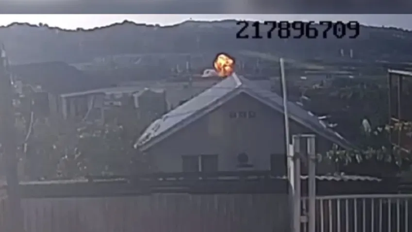 Момент падения беспилотника в Сочи попал на камеры видеонаблюдения
