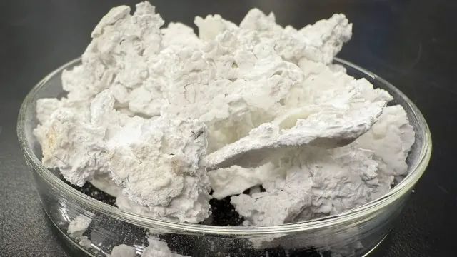 Создан заменитель песка из морской воды, электричества и CO2