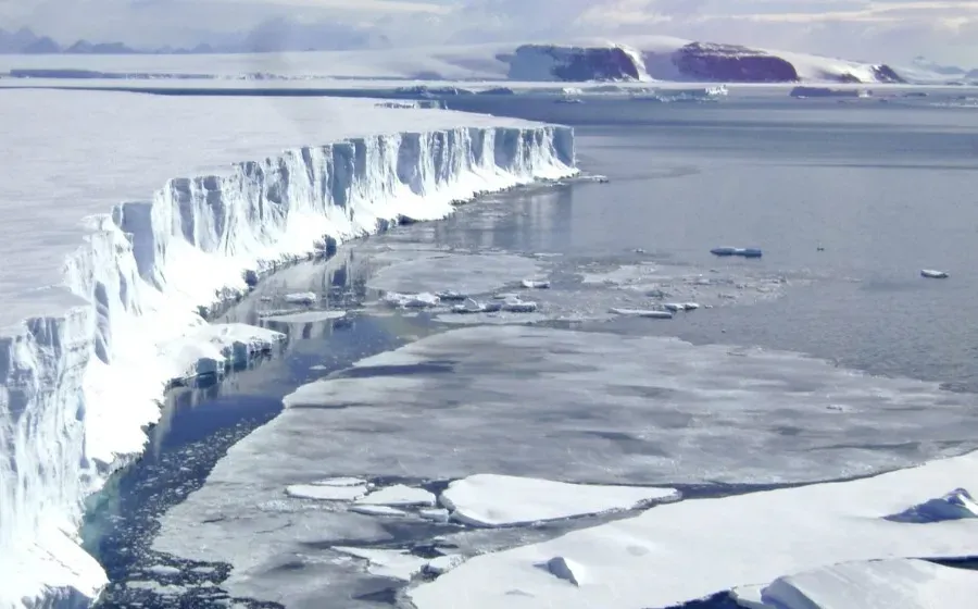 Nature Communications: таяние ледников за 20 лет повысило уровень моря на 2,2 мм