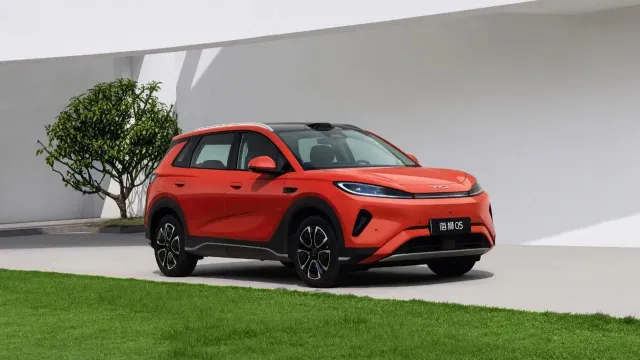 BYD представила доступный электрокроссовер Sealion 05 EV BYD представила доступный электрокроссовер Sealion 05 EV