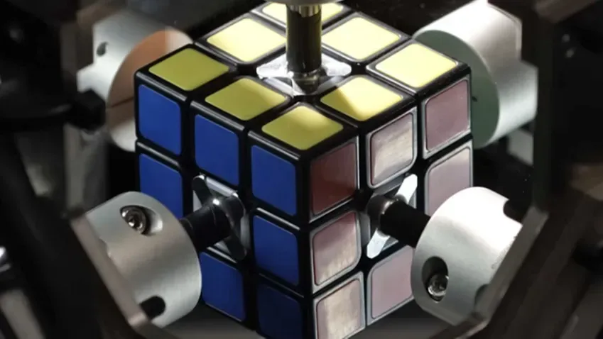 Робот от Mitsubishi Electric установил мировой рекорд по сборке кубика Рубика