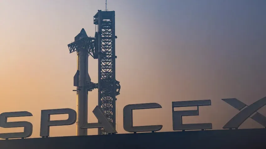 Стартап SpaceX Илона Маска расширяет космическую базу