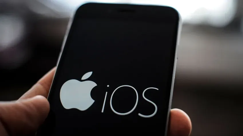 РИА Новости: Перезагрузка устройств легко уничтожает шпионские программы для iOS