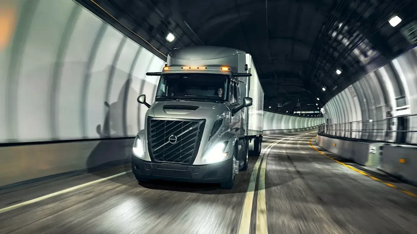 Volvo Trucks захватывает рынок электрополуприцепов с помощью сети дилеров