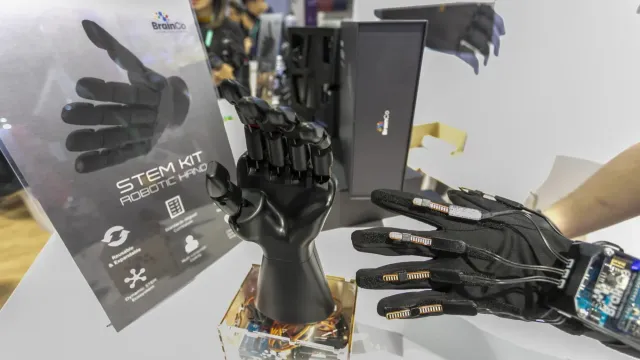 Китайский стартап BrainCo подал заявку на IPO в Гонконге