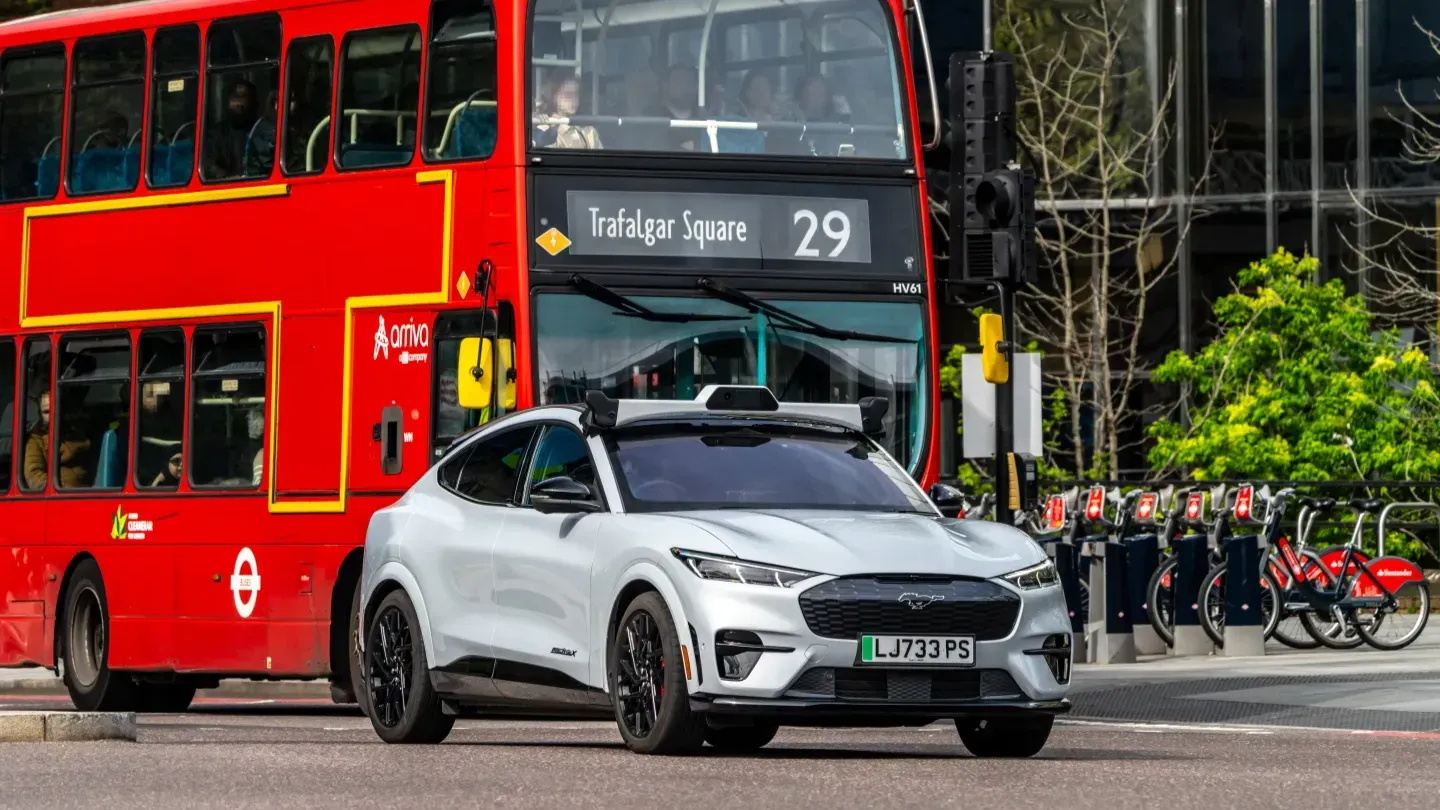 Лондонское роботакси Wayve почти не нуждается в водителе-дублёре