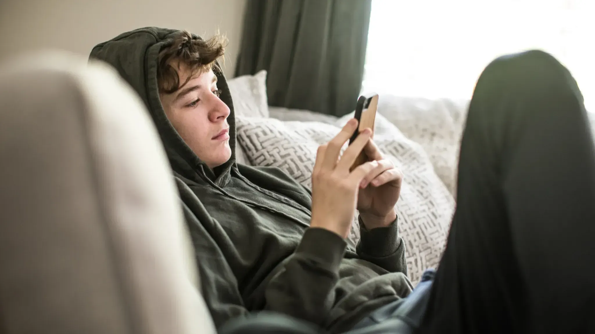 Внутренние правила Meta* позволяли чат-ботам вести романтические беседы с детьми