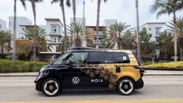 Volkswagen MOIA и Uber тестируют автономные микроавтобусы в Лос-Анджелесе