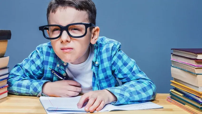 JAMA Ophthalmology: Глазные капли "Атропин" замедлят прогрессирование близорукости у детей