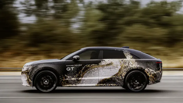 Land Rover представила прототип электрического кроссовера Range Rover GT