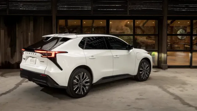 Subaru представила обновлённый электрический внедорожник Solterra 2026