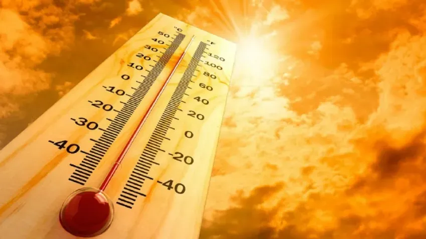 «Ъ»: Граждан РФ предупредили о наступлении феноменального природного явления и жары в 2024 году