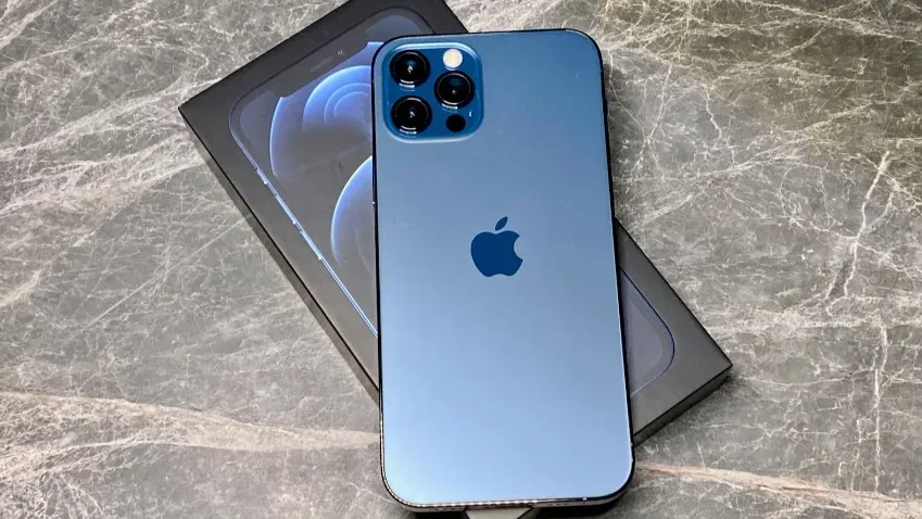 Эксперты рассказали, почему не стоит покупать iPhone 11 и 12 в России