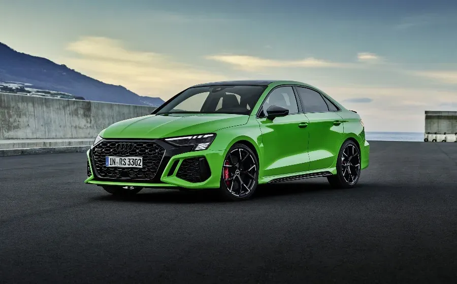 Хэтчбек Audi RS 3 провалил «лосиный тест», не сумев разогнаться до 77 км/ч