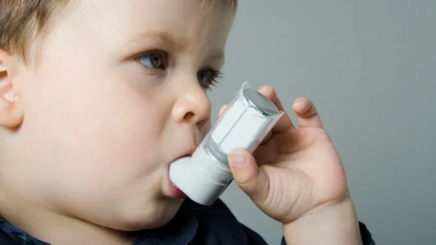 Переезд из неблагополучных районов улучшает состояние при тяжелых приступах астмы у детей