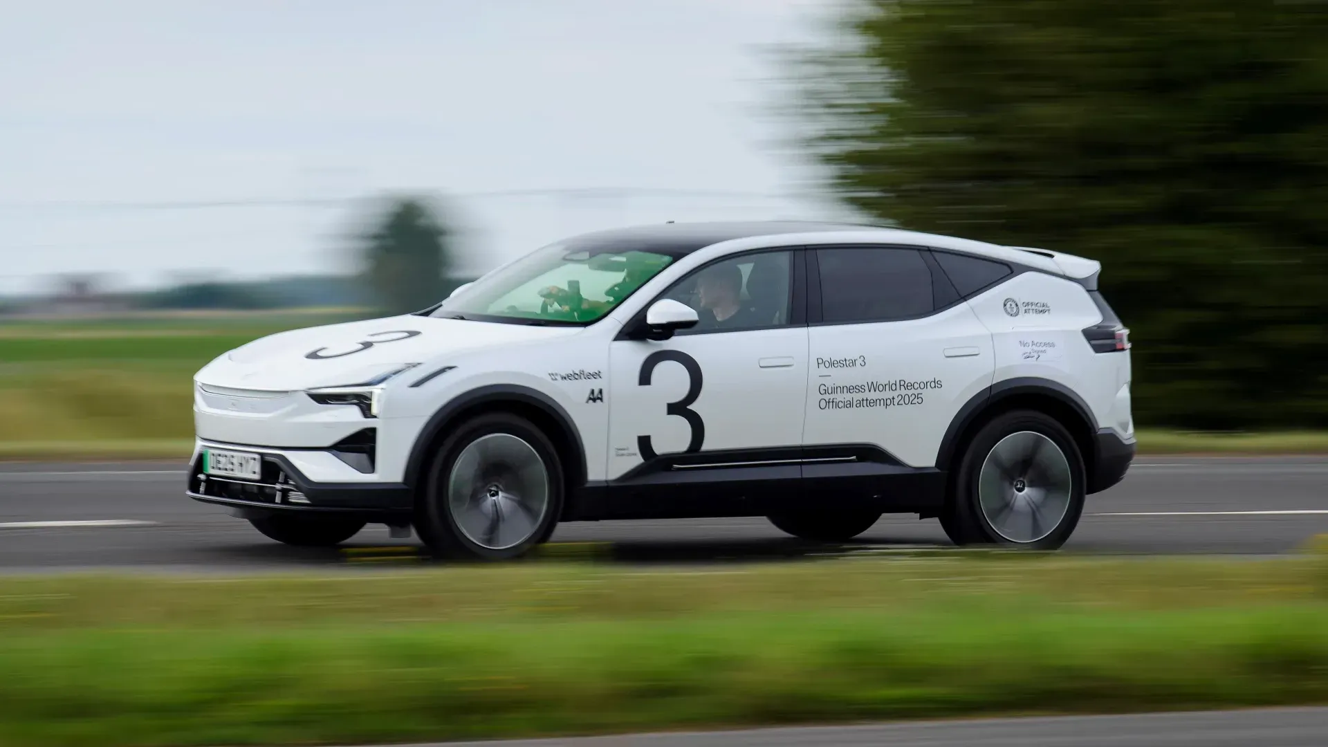 Polestar 3 установил рекорд Гиннесса пробегом 935 км на одном заряде