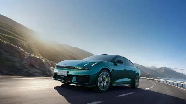 Geely показала батарею для супербыстрой зарядки электромобилей