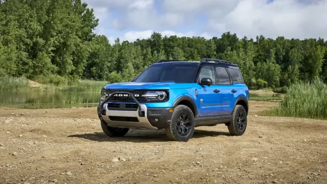 Ford готовит запуск нового европейского Bronco с подключаемым гибридом