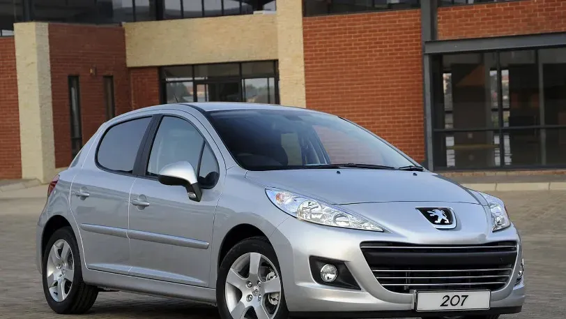 На российский рынок вернется хэтчбек Peugeot 207