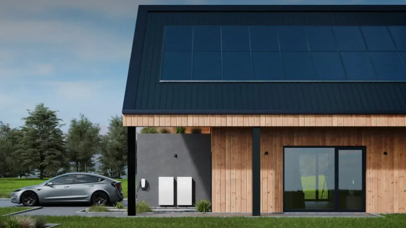 Tesla вновь запускает лизинг солнечных панелей и Powerwall для дома