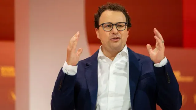 Anthropic расширяет мощности ИИ Claude при поддержке Google и Broadcom