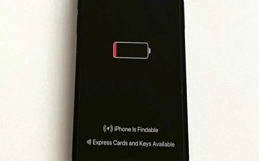 Исследователи загрузили на iPhone вредоносное ПО, которое работает даже на выключенном устройстве