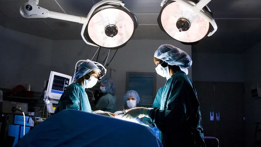 4 женщины перенесли операцию "два в одном", чтобы снизить риск развития рака яичников
